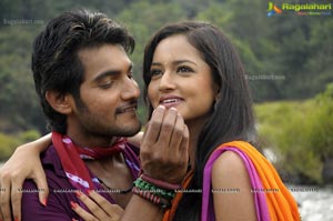 Aadi, Shanvi