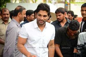 Kottha Janta Muhurat Photo Coverage