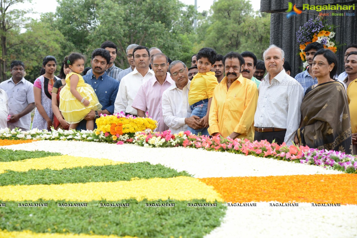 May 28, 2013: Nandamuri Family at NTR Ghat