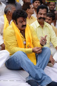 May 28, 2013: Nandamuri Family at NTR Ghat