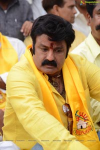 May 28, 2013: Nandamuri Family at NTR Ghat