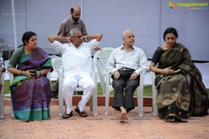 May 28, 2013: Nandamuri Family at NTR Ghat