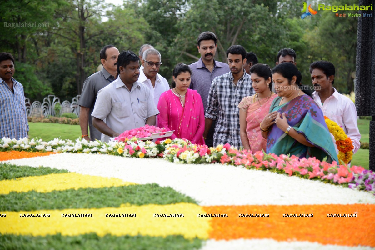 May 28, 2013: Nandamuri Family at NTR Ghat