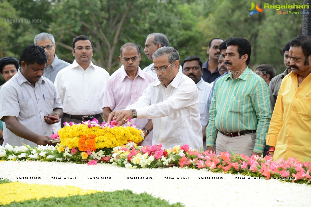 May 28, 2013: Nandamuri Family at NTR Ghat