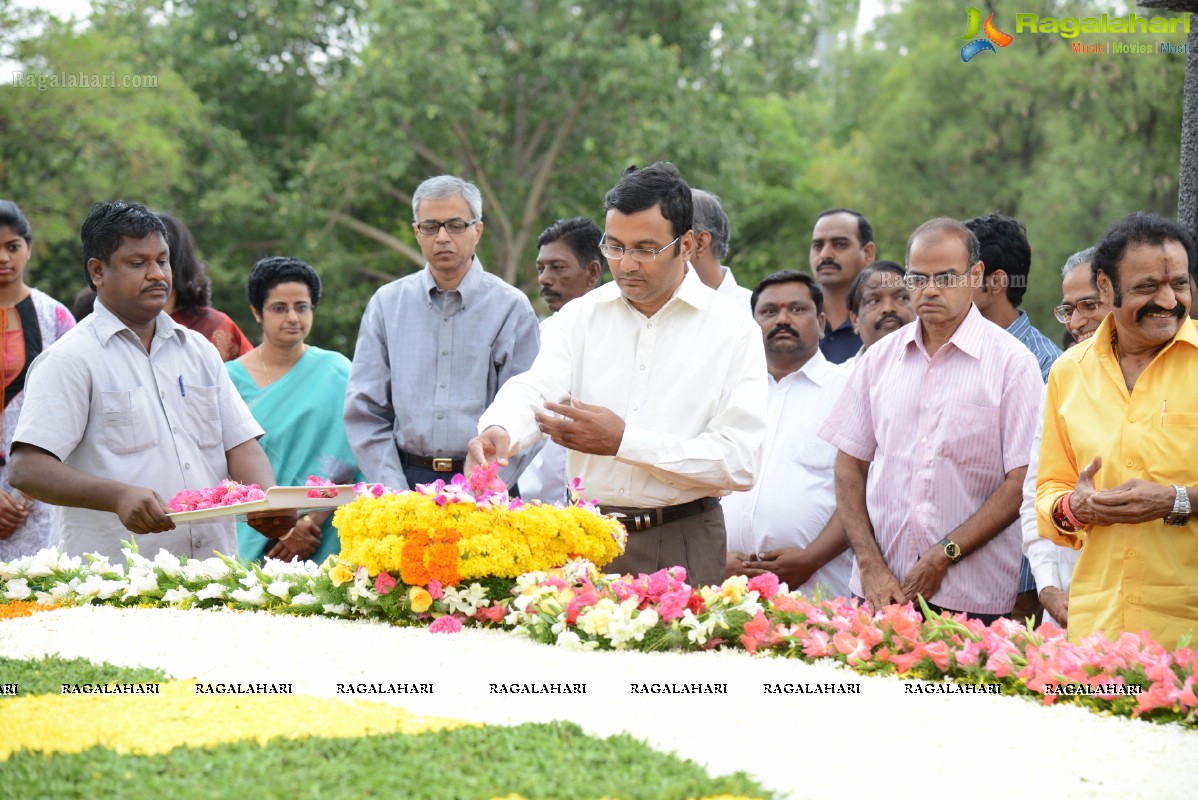 May 28, 2013: Nandamuri Family at NTR Ghat