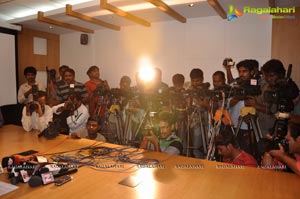 Ram Charan Fight with Techies at GVK mall 