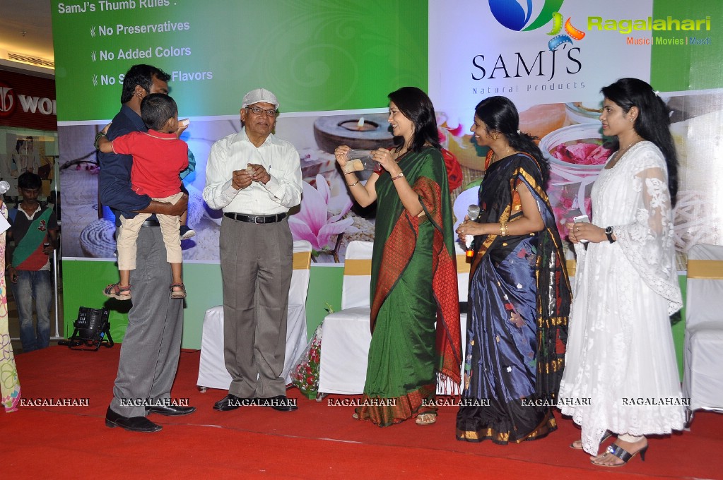 Amala launches SamJ's Natural Products, Hyderabad