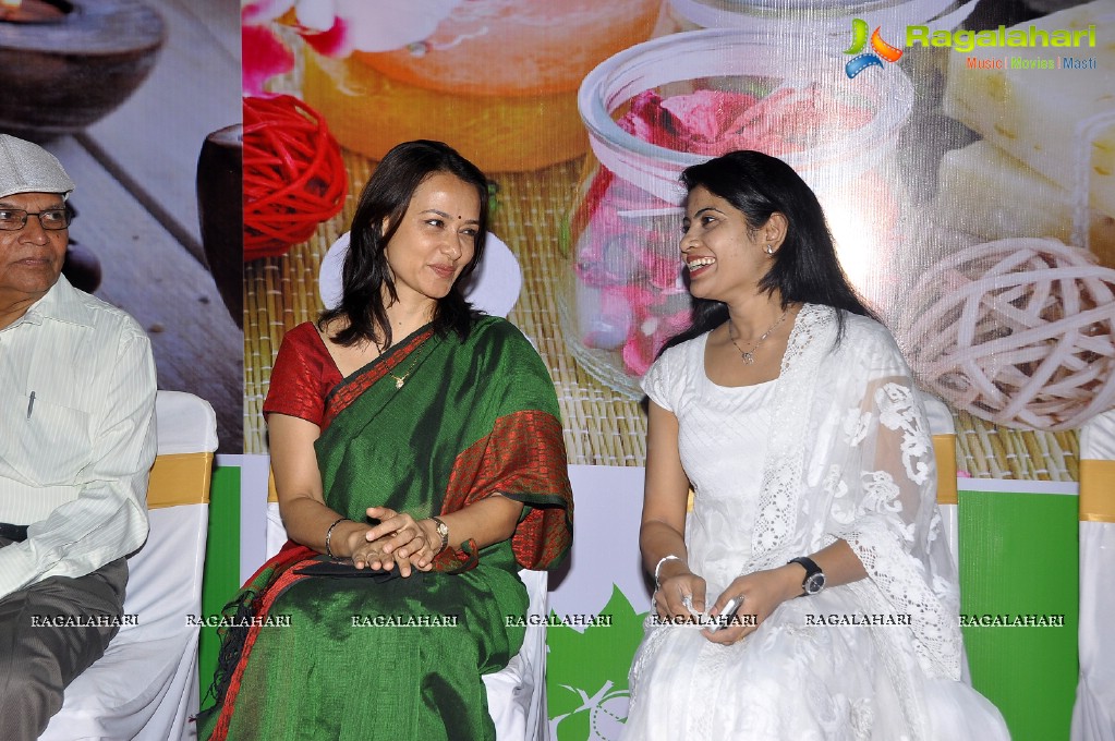 Amala launches SamJ's Natural Products, Hyderabad