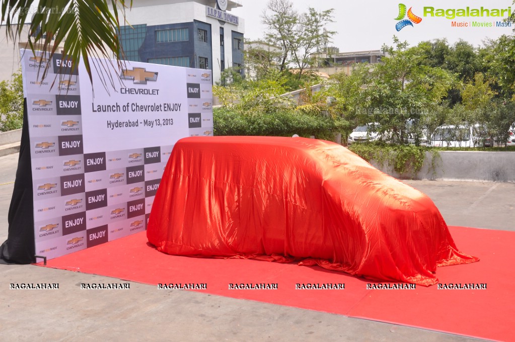 GM India Launches Chevrolet Enjoy Premium MPV in Hyderabad