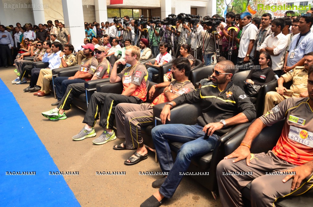 Road Safety & Accident Prevention Campaign launch by Apollo Hospitals and Hyderabad Traffic Police & GHMC