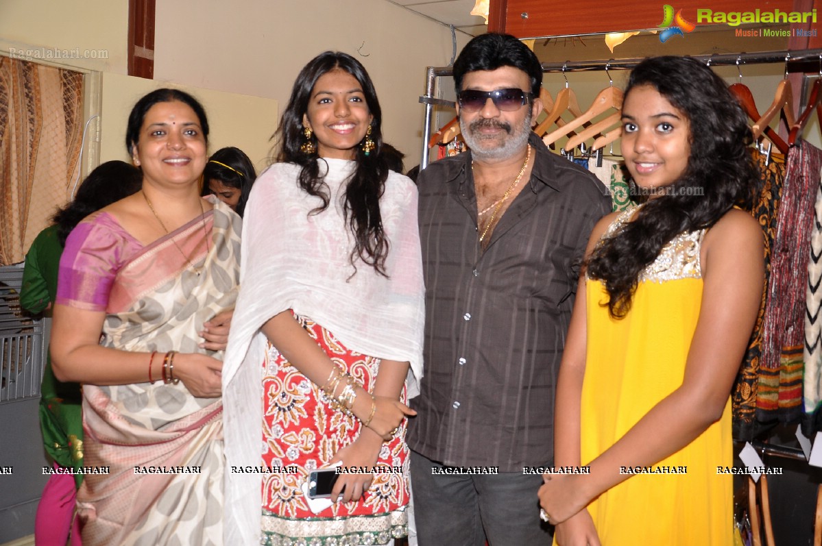 Rajasekhar-Jeevitha inaugurates Ishaanvi Fashion Lounge, Hyderabad