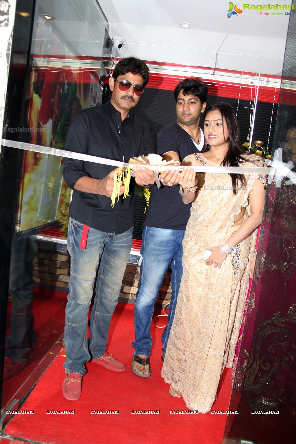 Jagapathi Babu launches Thugs of Grill