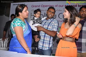 Madhurima launches Healthy Curves