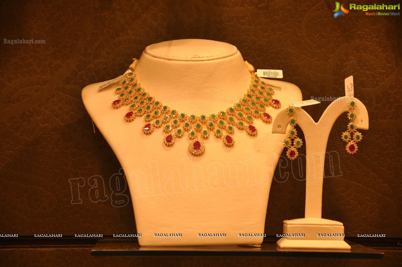 Malabar Gold & Diamonds Akshaya Tritiya Collection, Hyderabad