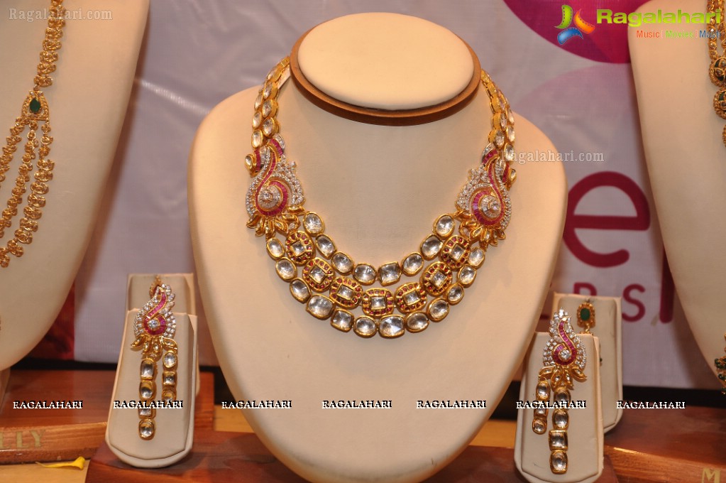 Akshaya Tritiya Collections 2013 at Manepally Jewellers, Hyderabad