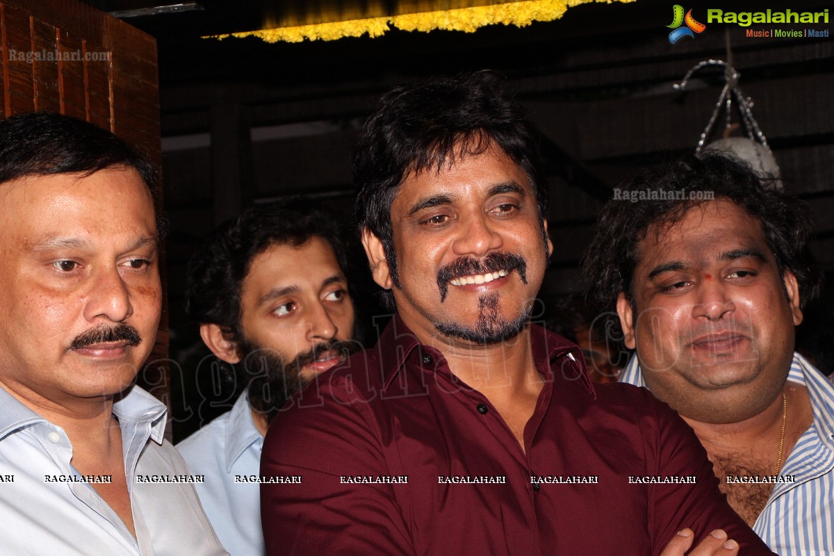 Nagarjuna inaugurates Namma Veedu Vasanta Bhavan Vegetarian Restaurant