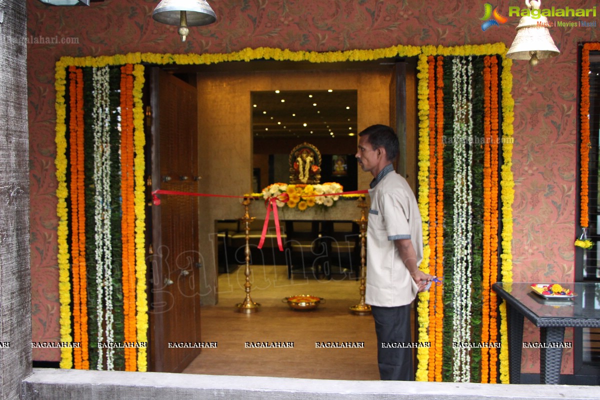 Nagarjuna inaugurates Namma Veedu Vasanta Bhavan Vegetarian Restaurant