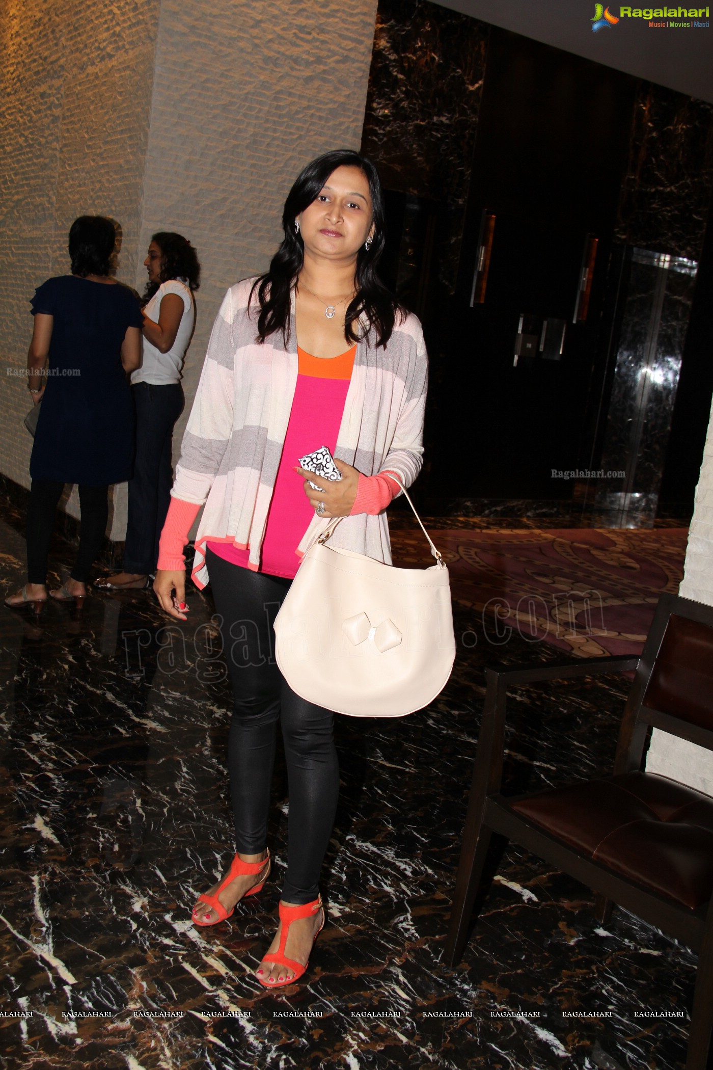 Namrata Shirodkar inaugurates Nikitha Reddy's Designer Trunk Show at Park Hyatt, Hyderabad