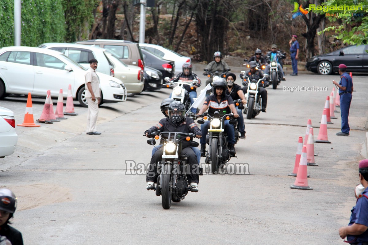 Harley Davidson Motorbike Rally to promote No Tobacco