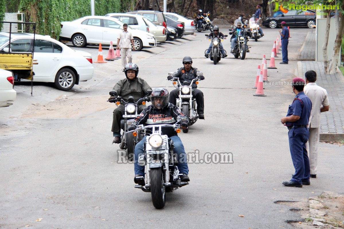 Harley Davidson Motorbike Rally to promote No Tobacco