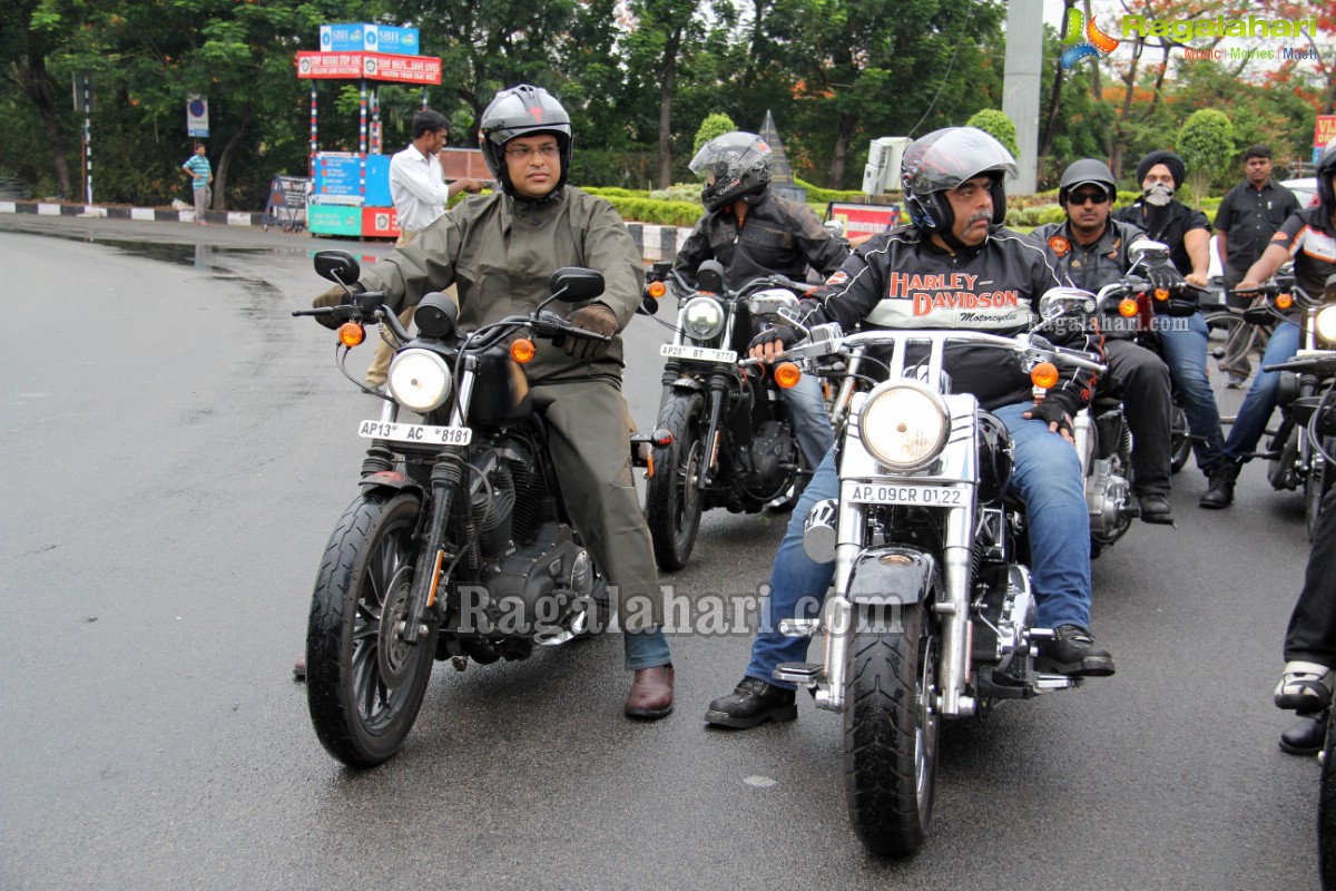 Harley Davidson Motorbike Rally to promote No Tobacco