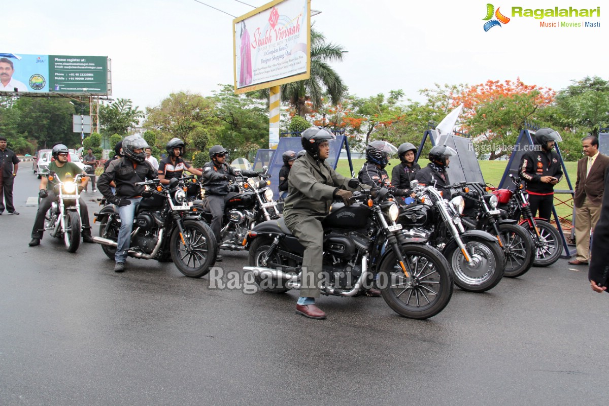 Harley Davidson Motorbike Rally to promote No Tobacco