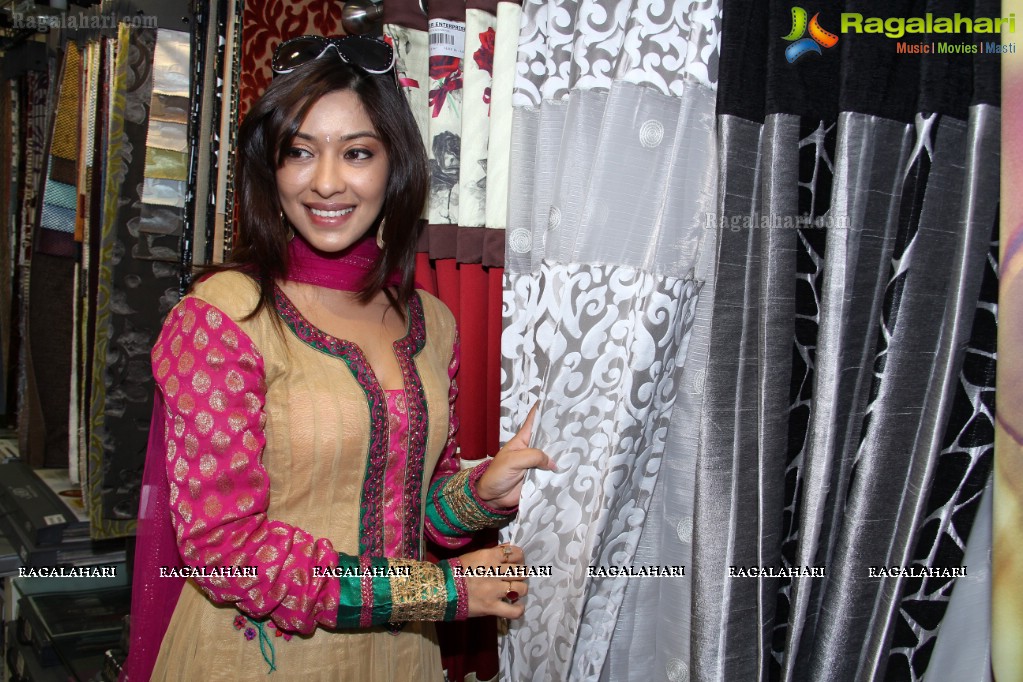 Payal Ghosh unveils Darpan Furnishings Logo and Real Value Offers