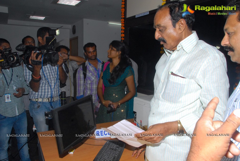 Ramreddy Venkat Reddy inaugurates VRR Chit Funds