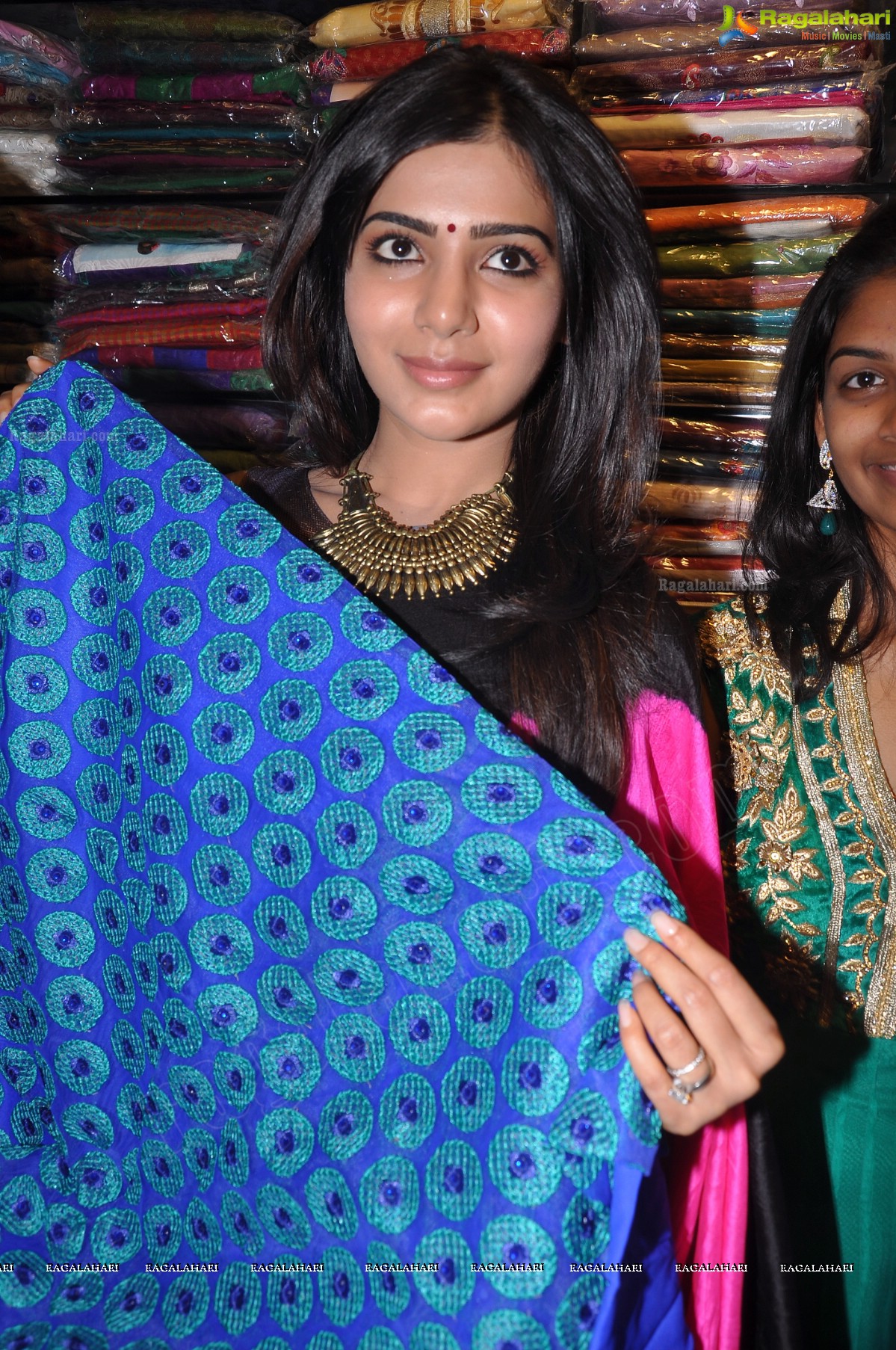 Samantha inaugurates Anutex Shopping Mall at AS Rao Nagar, Hyderabad