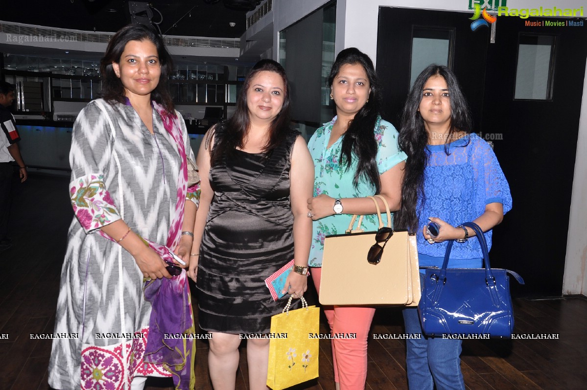 Seema Chopra 2013 Birthday Bash at Rain Pub, Hyderabad