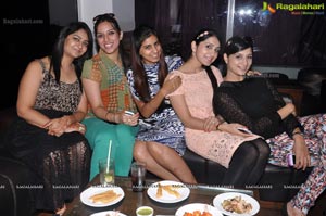 Seema Chopra Birthday Bash at Rain Pub