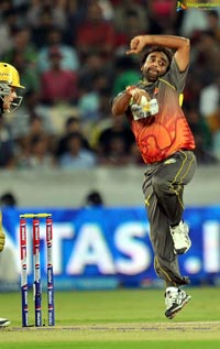 Hyderabad Sunrisers vs Kolkata Knight Riders