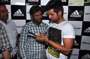 Suresh Raina meets fans at Adidas