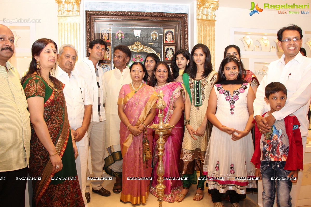 Swarna Kanchi Jewellery and Textiles Showroom Launch, Hyderabad