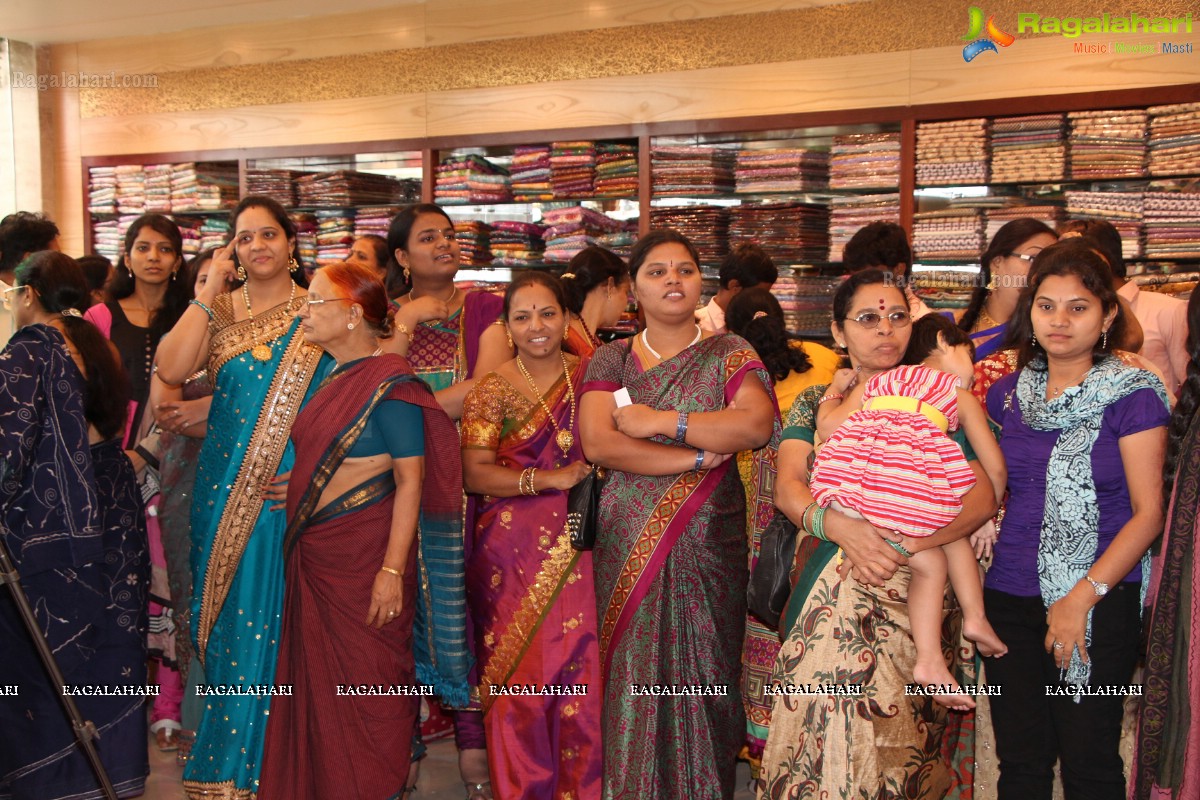 Swarna Kanchi Jewellery and Textiles Showroom Launch, Hyderabad