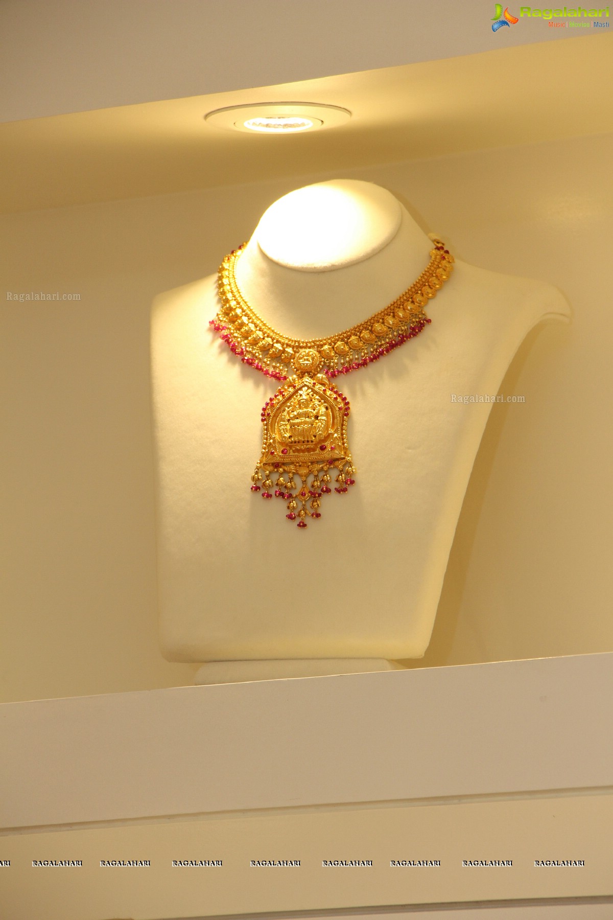 Swarna Kanchi Jewellery and Textiles Showroom Launch, Hyderabad