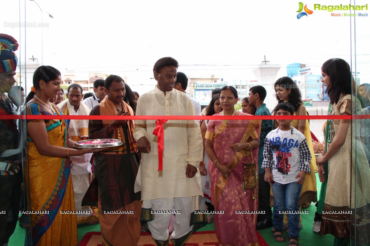 Swarna Kanchi Jewellery and Textiles Showroom Launch, Hyderabad