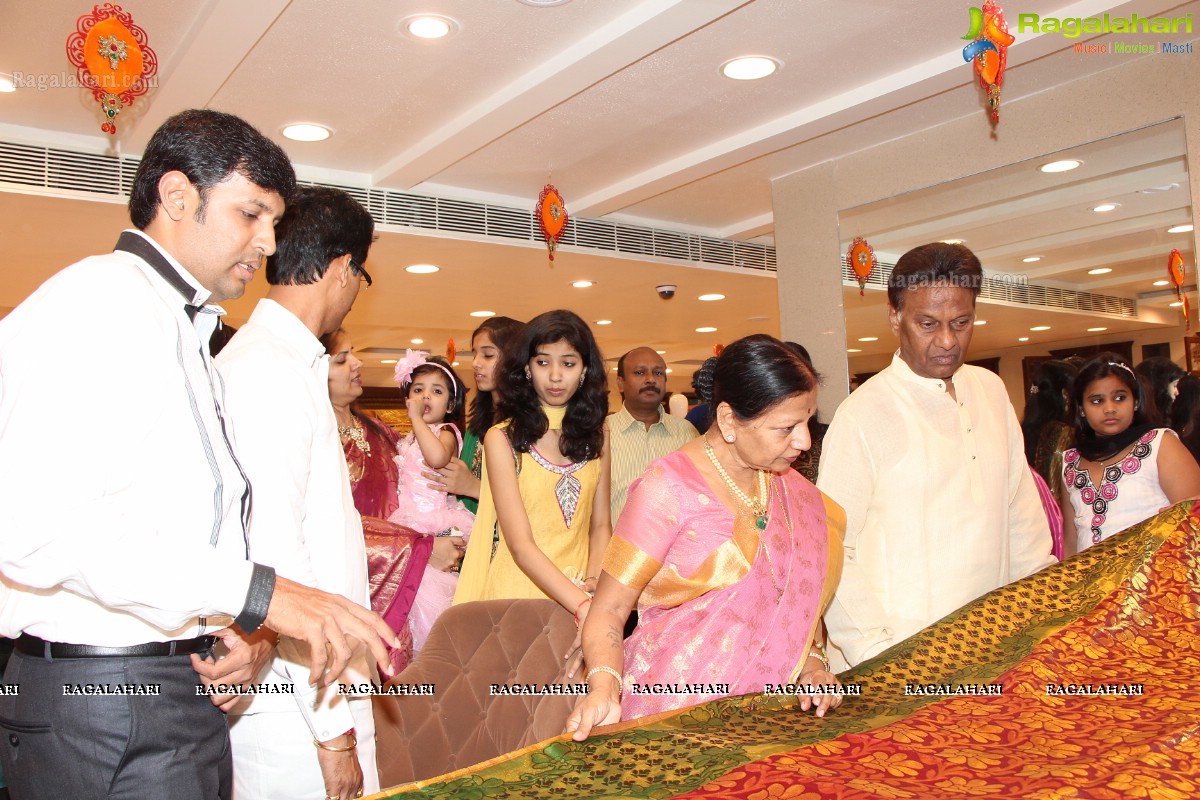 Swarna Kanchi Jewellery and Textiles Showroom Launch, Hyderabad