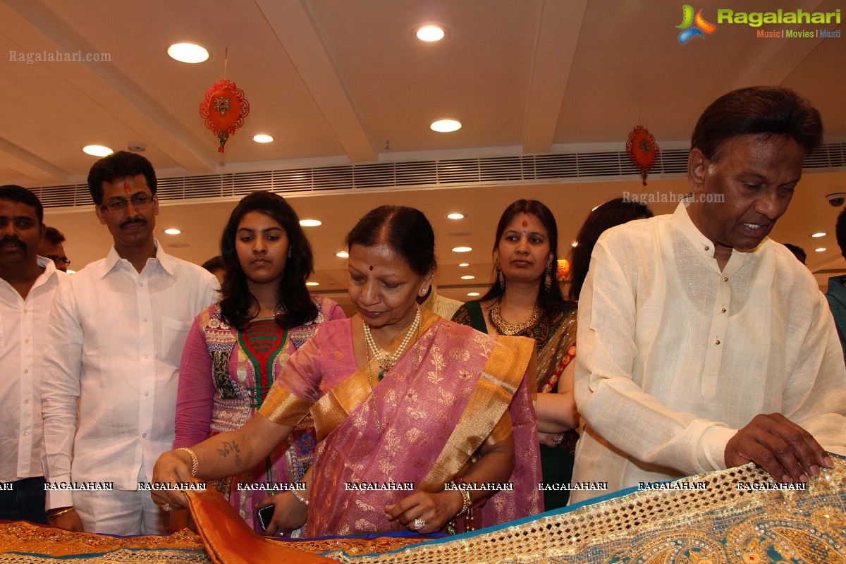 Swarna Kanchi Jewellery and Textiles Showroom Launch, Hyderabad