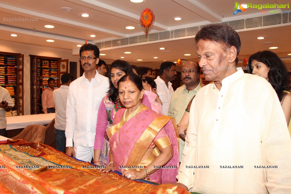 Swarna Kanchi Jewellery and Textiles Showroom Launch, Hyderabad