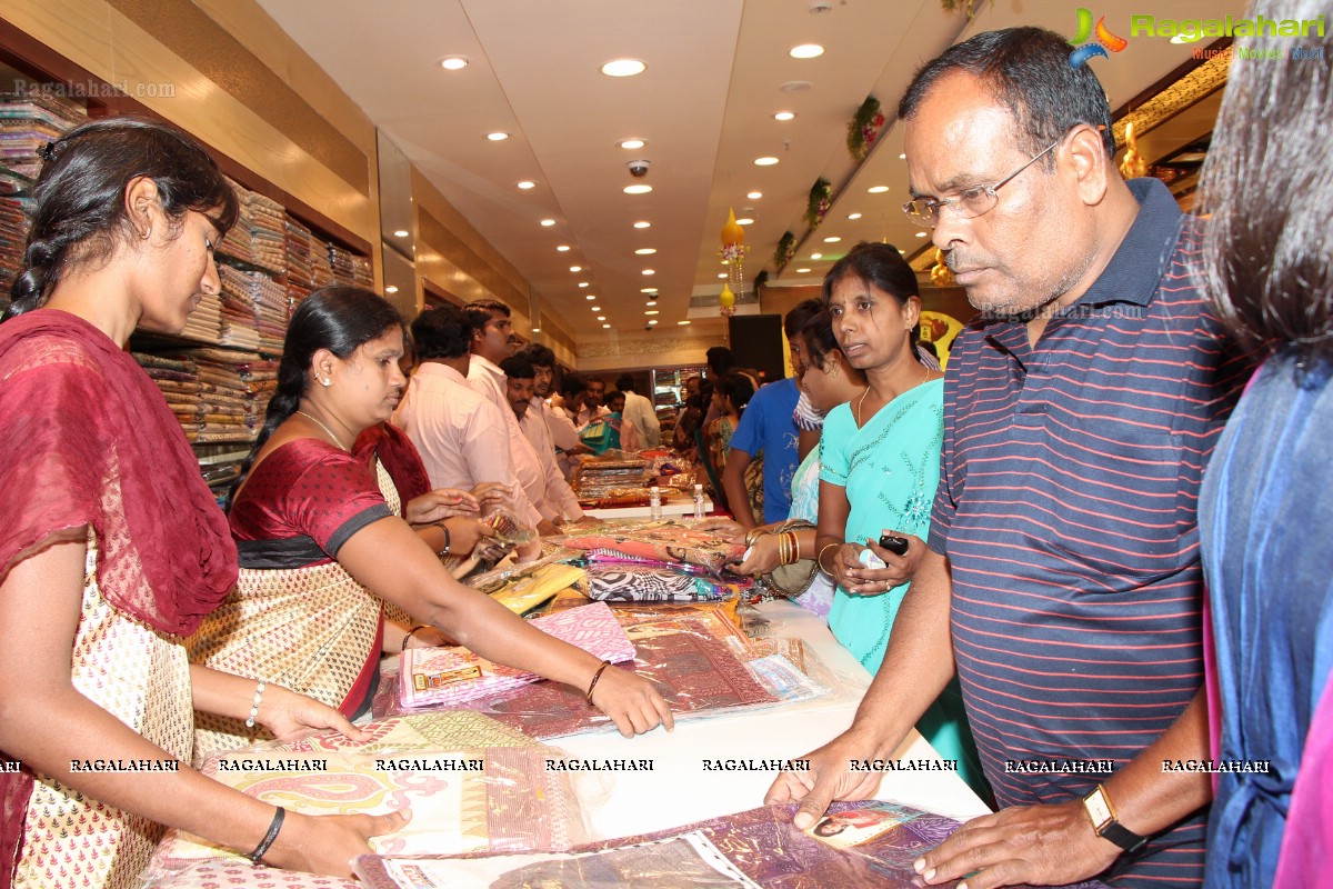 Swarna Kanchi Jewellery and Textiles Showroom Launch, Hyderabad