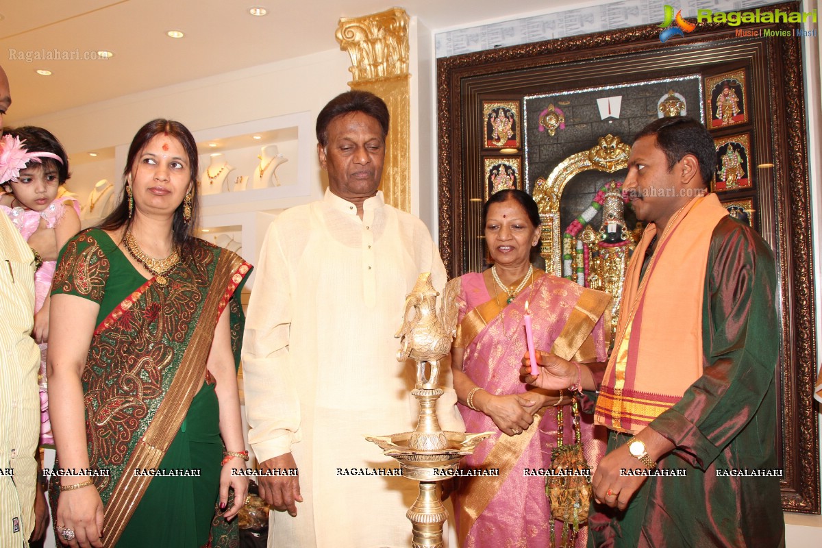 Swarna Kanchi Jewellery and Textiles Showroom Launch, Hyderabad