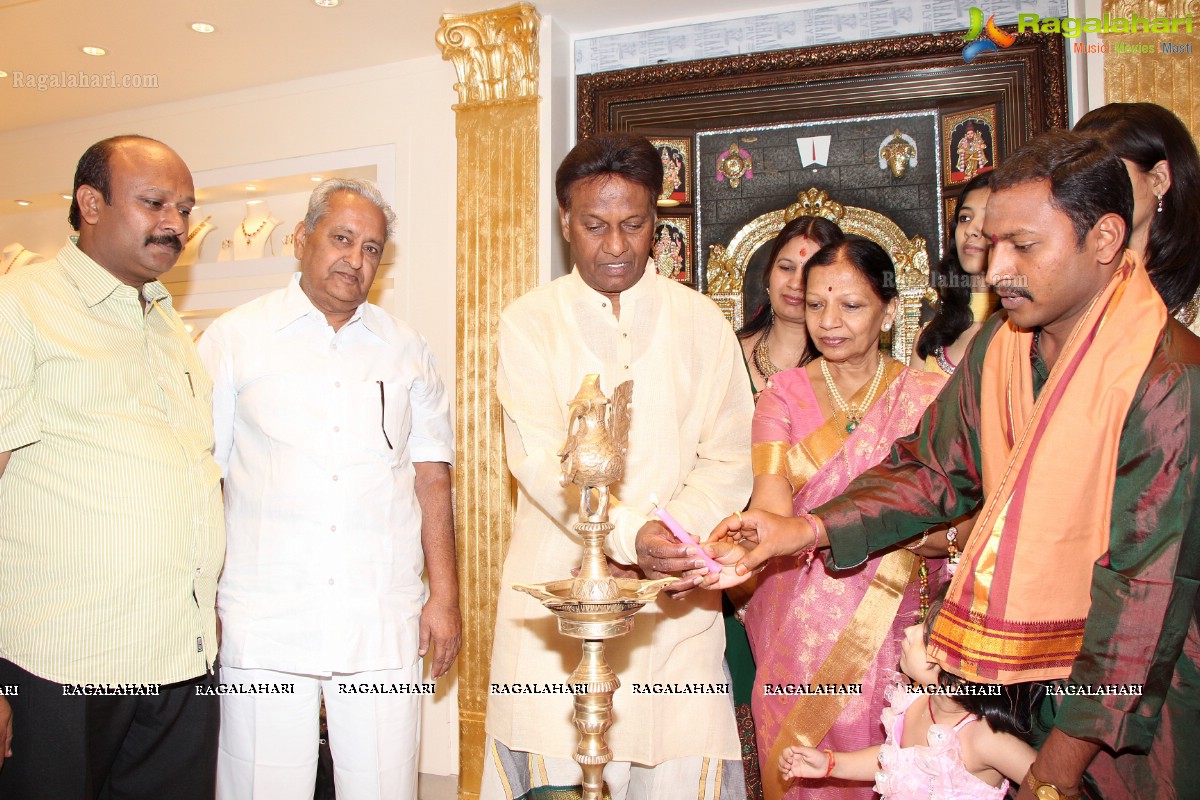 Swarna Kanchi Jewellery and Textiles Showroom Launch, Hyderabad