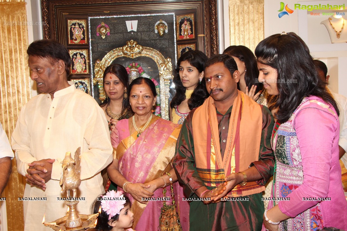 Swarna Kanchi Jewellery and Textiles Showroom Launch, Hyderabad