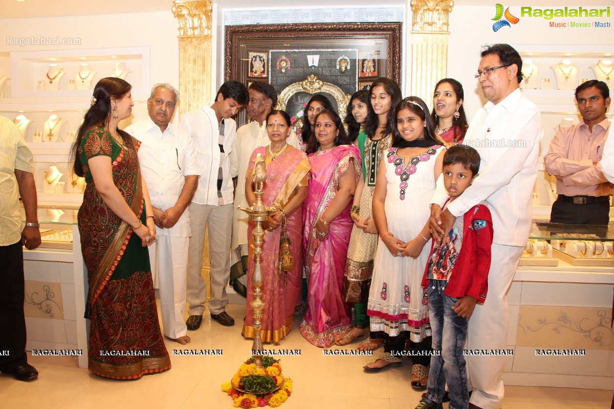 Swarna Kanchi Jewellery and Textiles Showroom Launch, Hyderabad