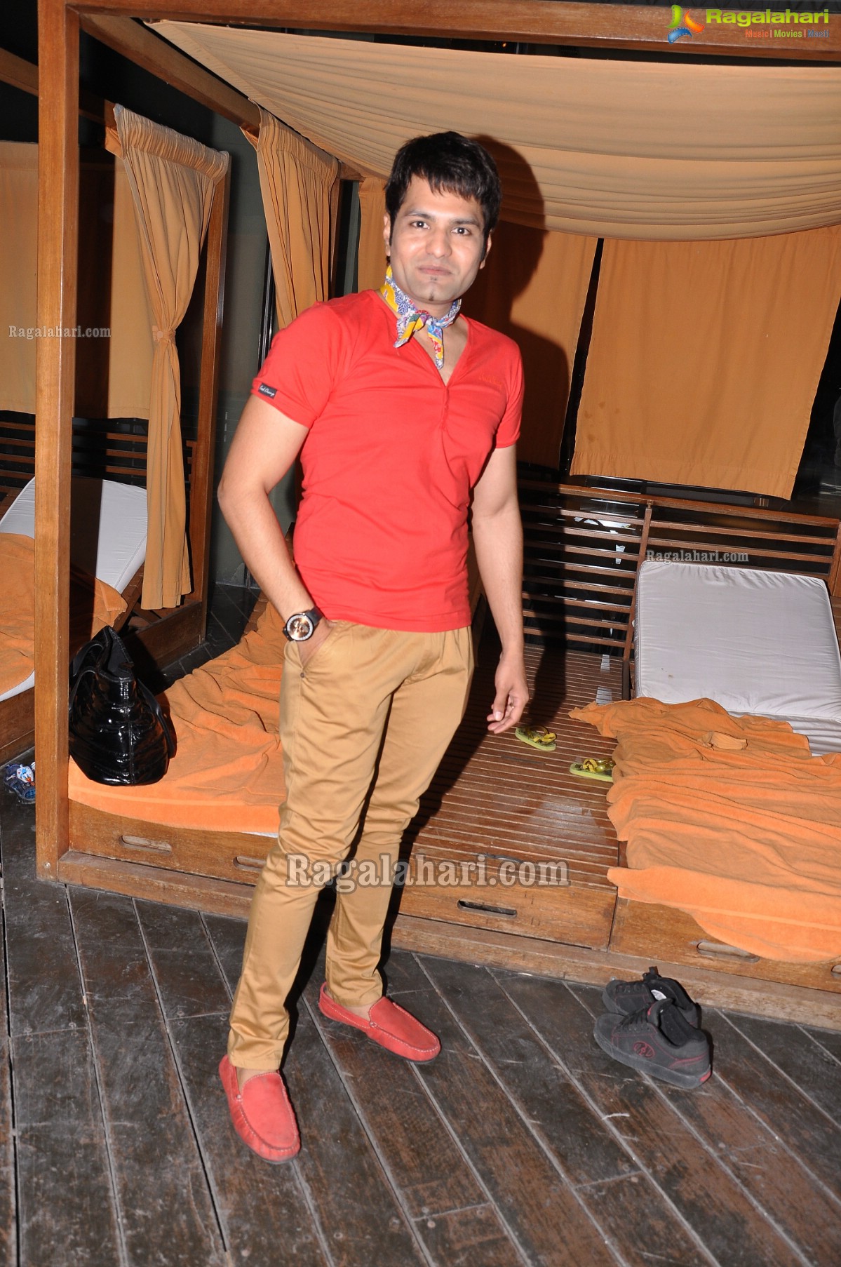 Round Table Party by Piyush Jhawar at Aqua 3D Pool, Hyderabad