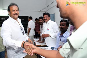 Mohanbabu casts his vote