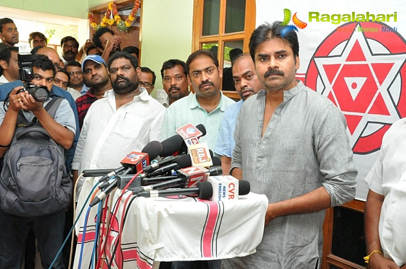 Pawan Kalyan Press Meet After Election Results 2014