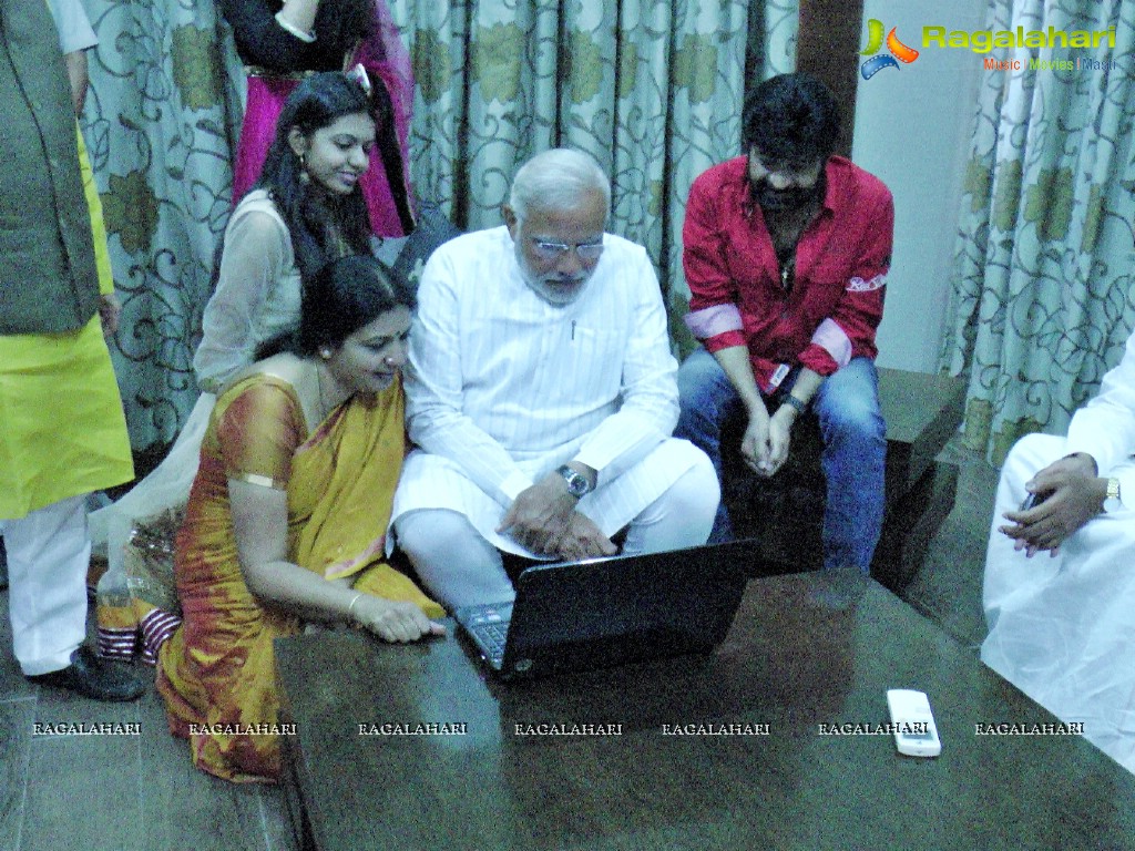 Rajasekhar Family meets NaMo at Tirupati