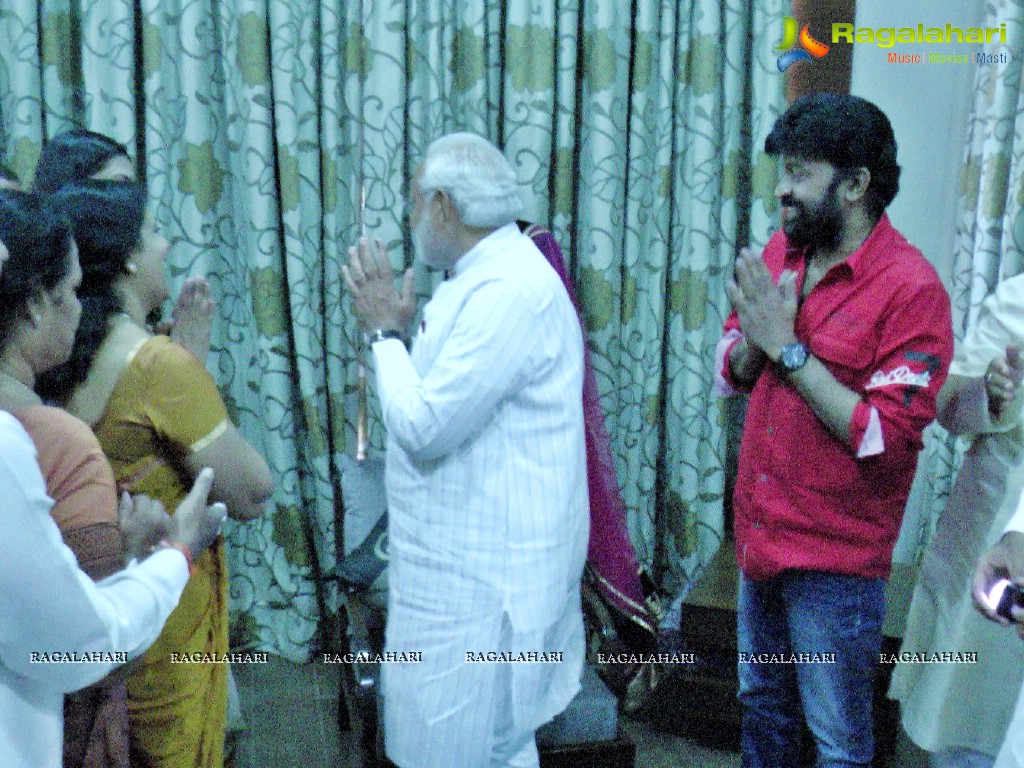 Rajasekhar Family meets NaMo at Tirupati